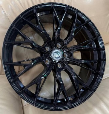 Диск IWheel IVF-3243 18x8 5x114.3 ET35 DIA73.1 B